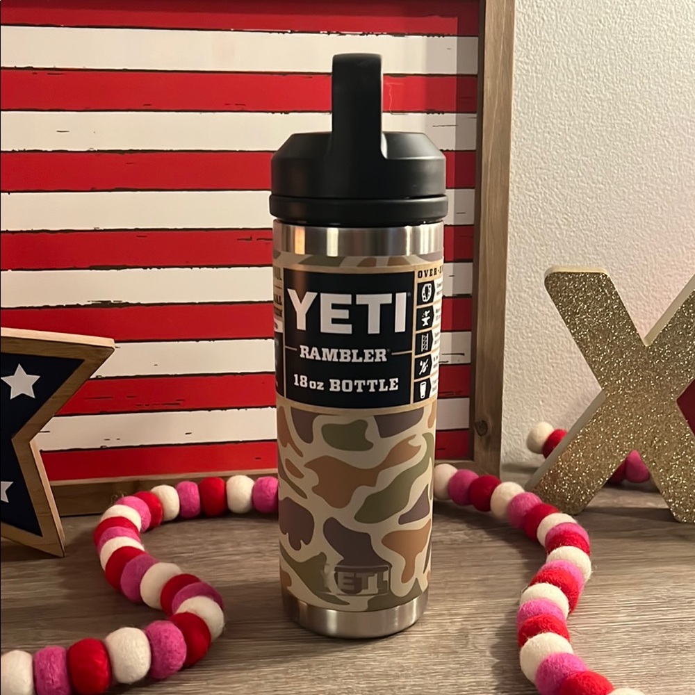 YETI Rambler 18oz Camo Bottle